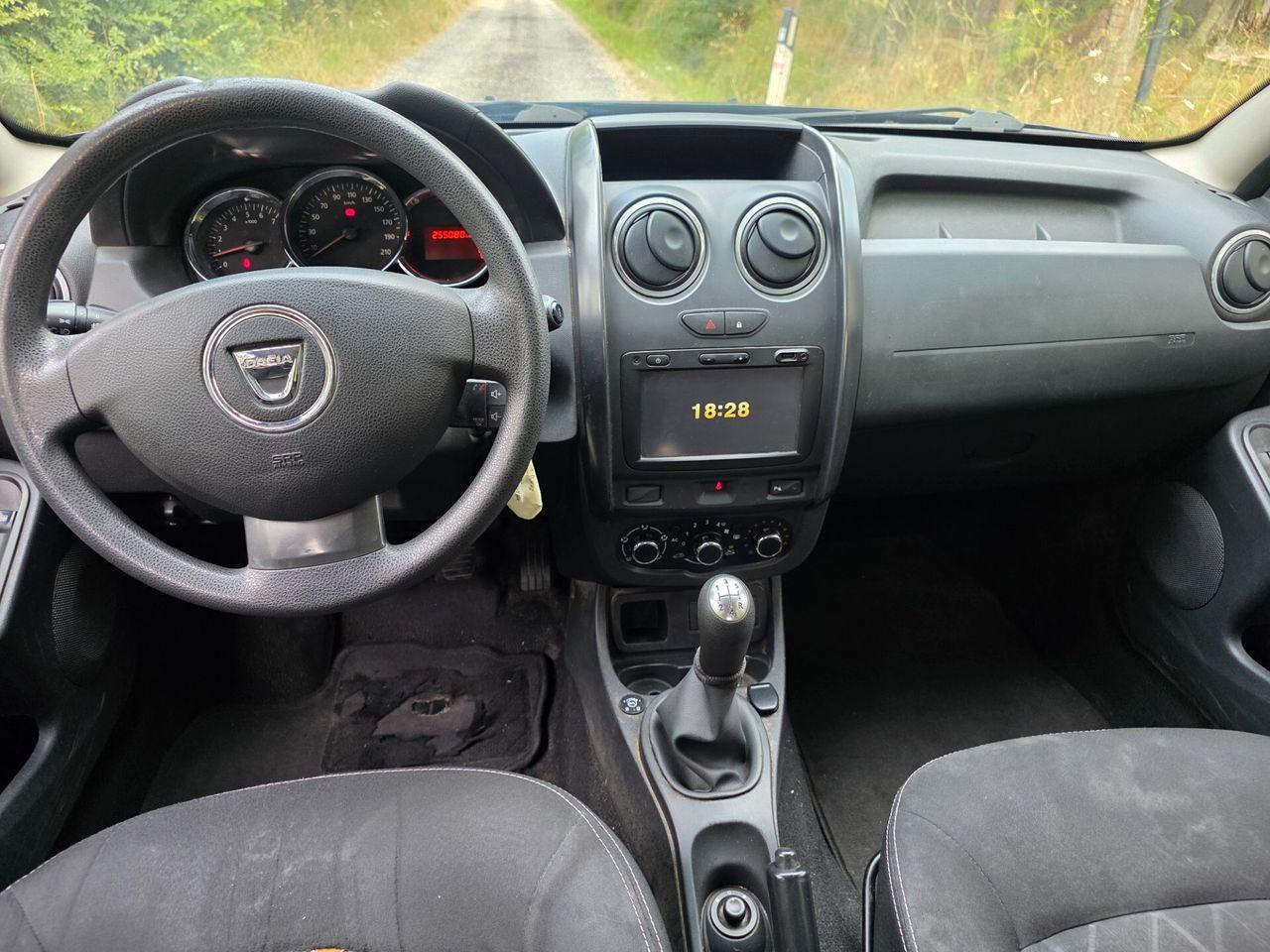 Dacia Duster 2015 — photo 11