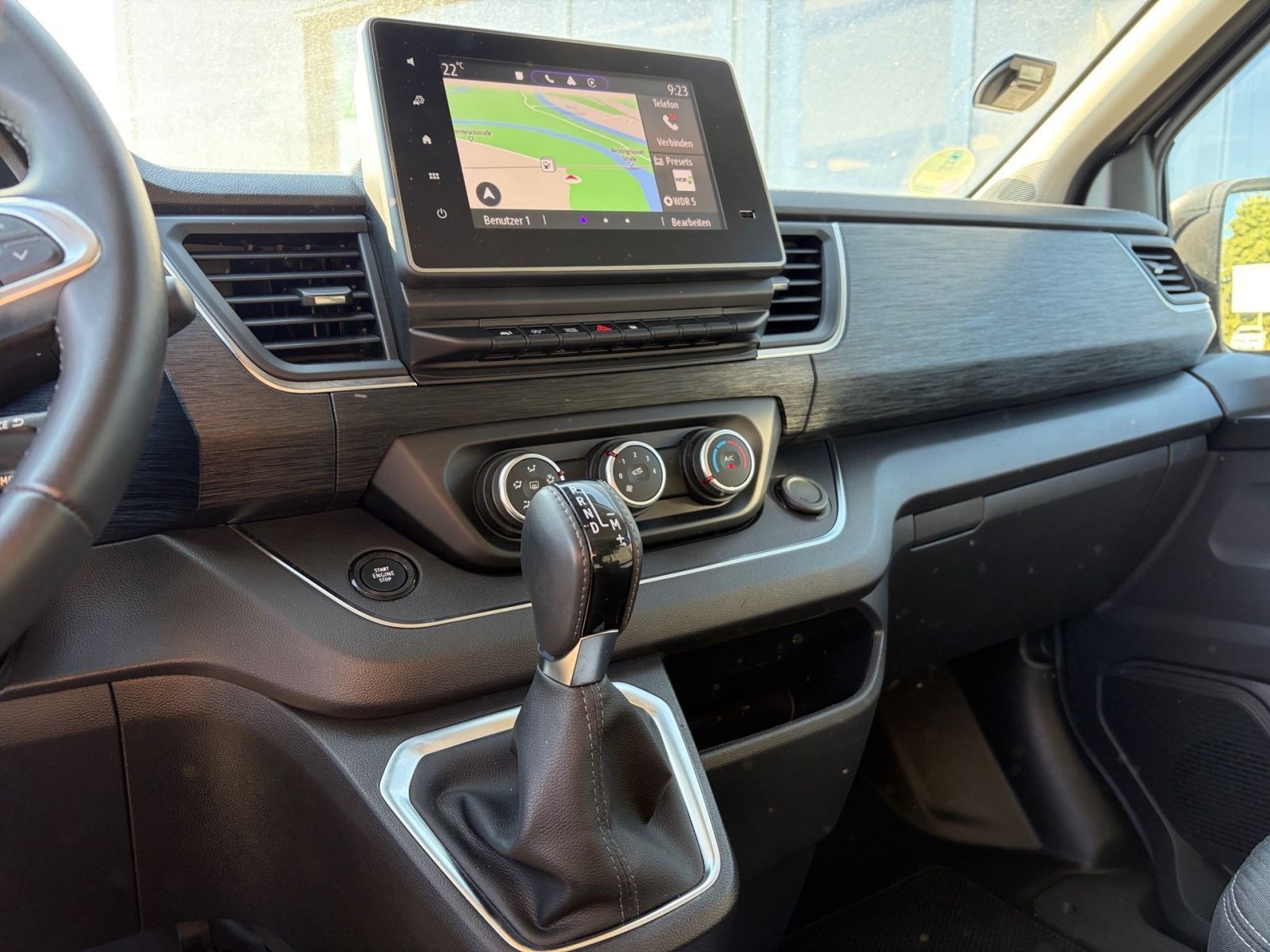 Fahrzeugabbildung Nissan Primastar 3,0t dCi 170 DPF L2H1 Tekna*Navi*Kamer