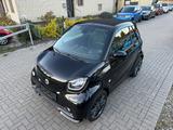 Smart ForTwo cabrio Brabus Style LED-NAVI-90PS-KAM-JBL - Smart: Brabus