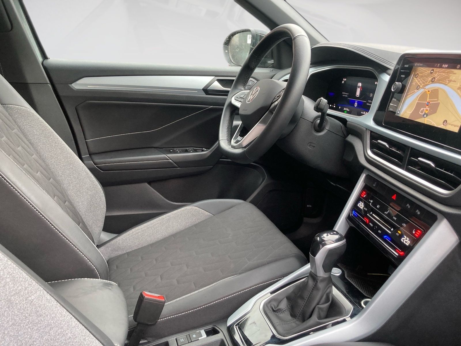 Volkswagen T-Roc - Bild 9