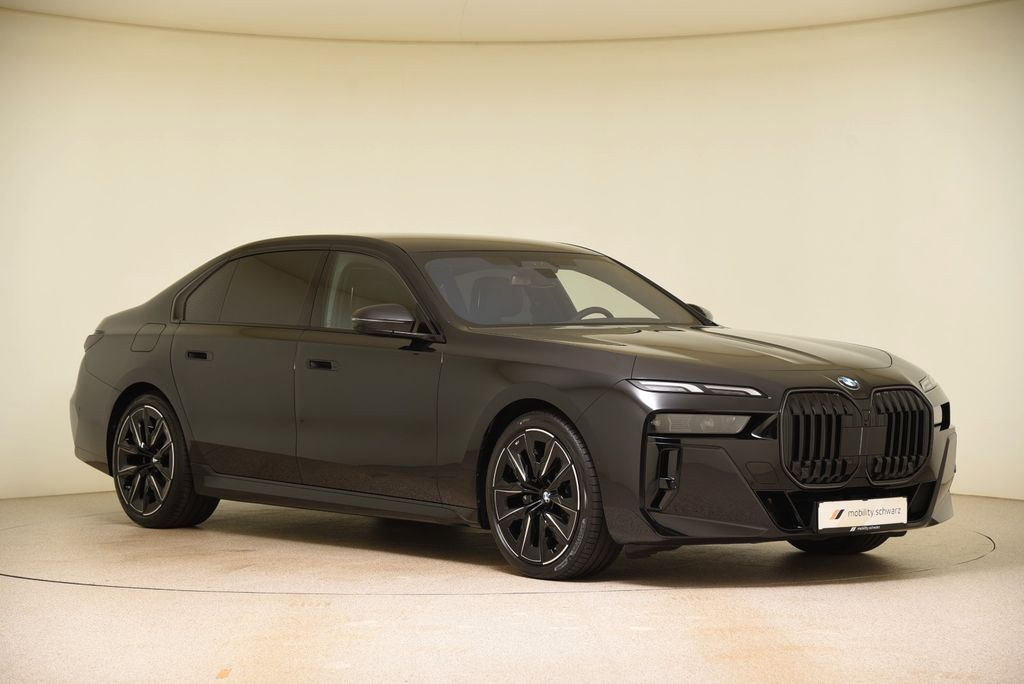 BMW 740