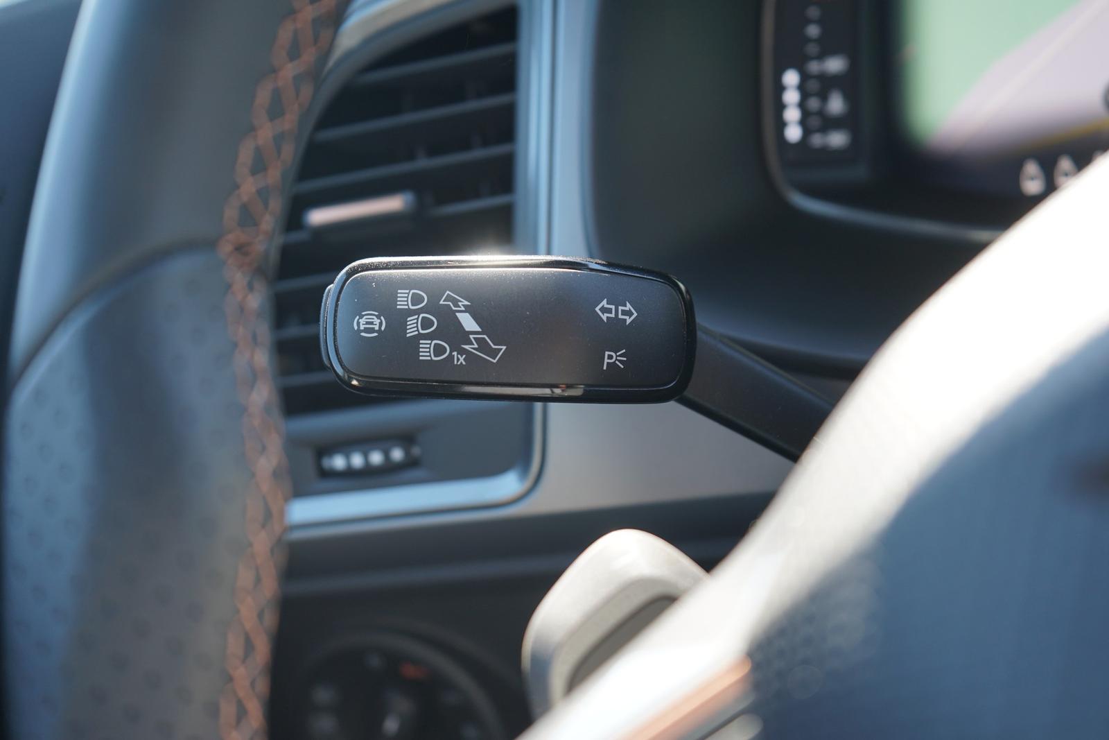 Cupra Ateca 2.0 4Drive LED Navi Beats AHK ACC DAB, миниатюра 23