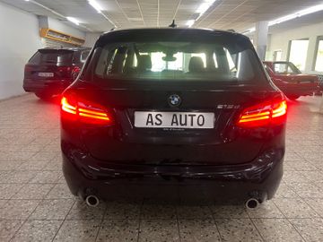 BMW 218 - 6