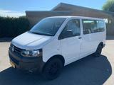 Volkswagen T5 Kombi - Volkswagen T5 Kombi: 9 Sitzer