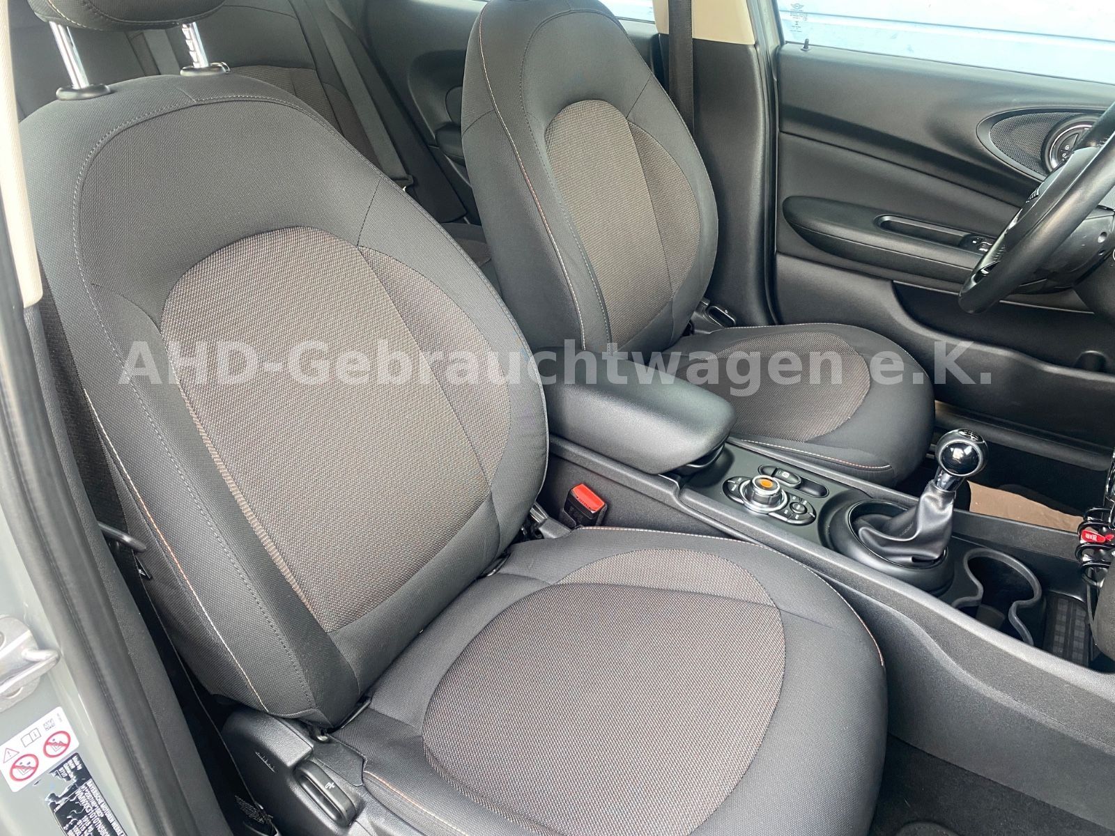 Fahrzeugabbildung MINI One D Clubman Pepper