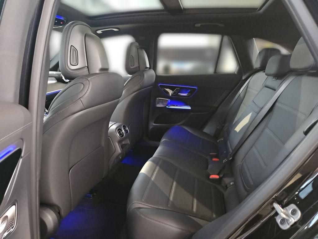 Fahrzeugabbildung Mercedes-Benz GLC 300 de 4M +AMG+AHK+AIRMATIC+DIGI+HEAD+PANO++