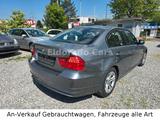 BMW 320 Baureihe 3 Lim. 320i - BMW 320 aus 2010: 320i