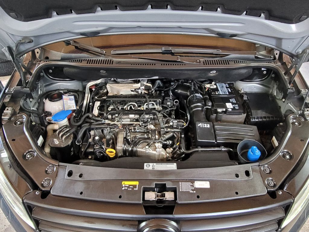 VW Caddy Maxi 2.0 TDI Kasten Lang DSG 150 PS VW Caddy Maxi 2.0 TDI Kasten Lang DSG 150 PS