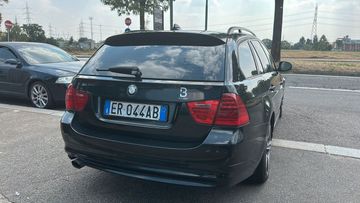 BMW 320 - 4