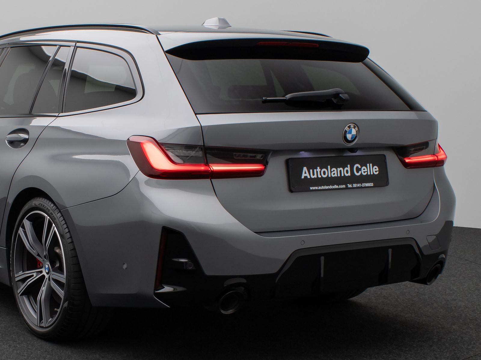 Fahrzeugabbildung BMW 320d M Sport Pro Panorama Kamera HUD DAB H/K 19"