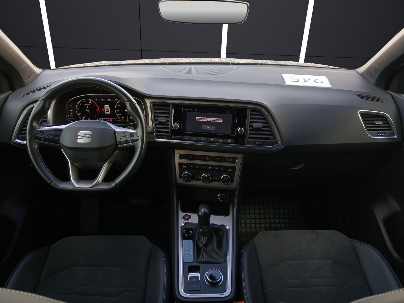 Fahrzeugabbildung SEAT Ateca TSI Xperience DSG LED AID ACC RFK SH