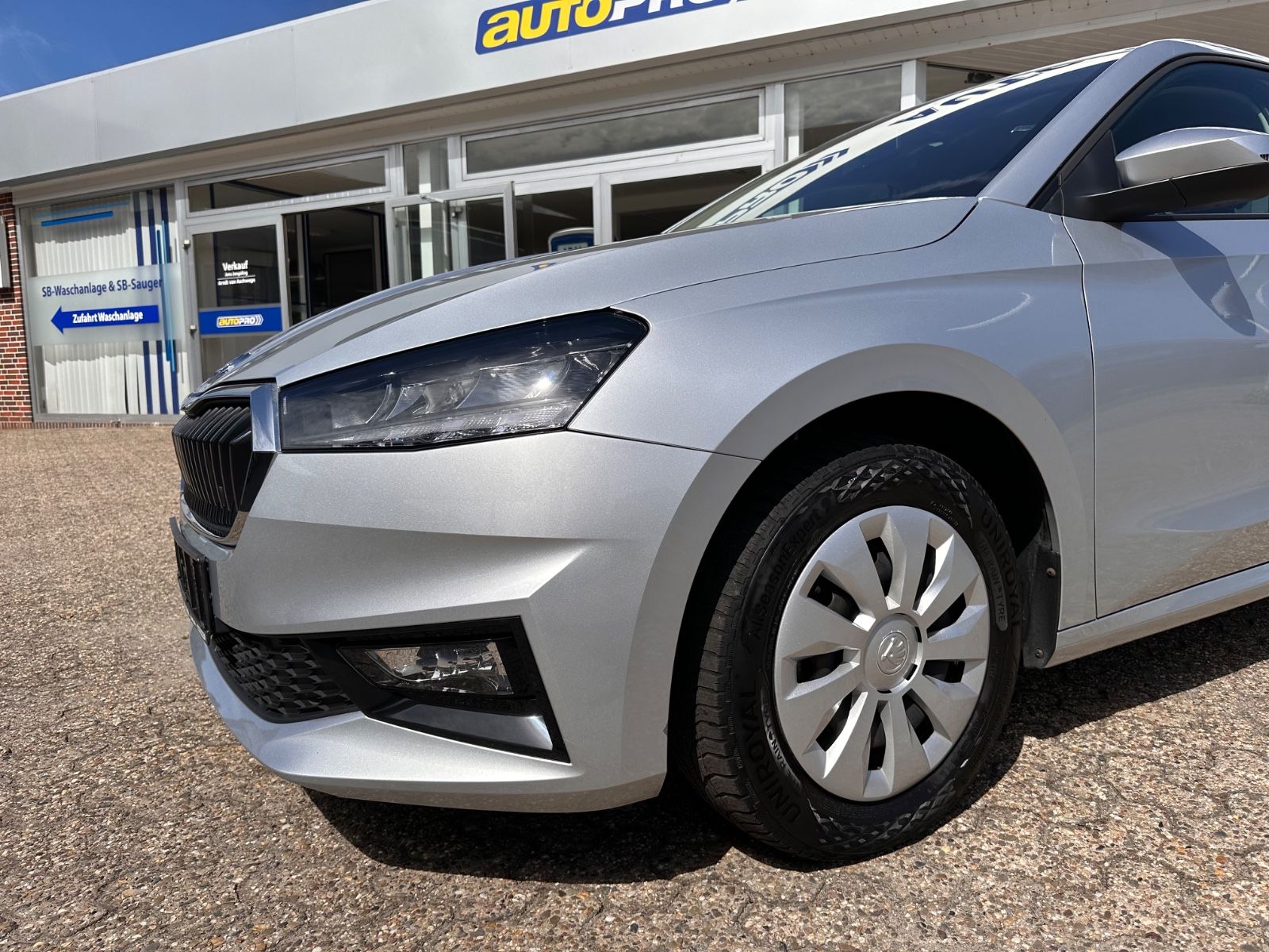 Fahrzeugabbildung SKODA Fabia 1.0 MPI Ambition APP/Klima/GJR