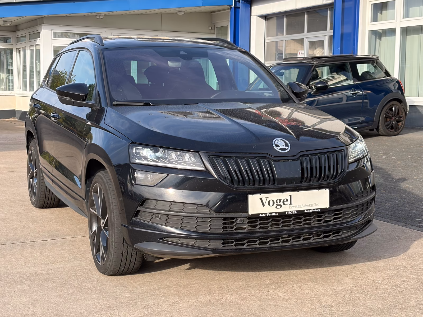 Skoda Karoq Sportline 4x4 PANO/CANTON/VIRTUAL/AHK/1.Hd