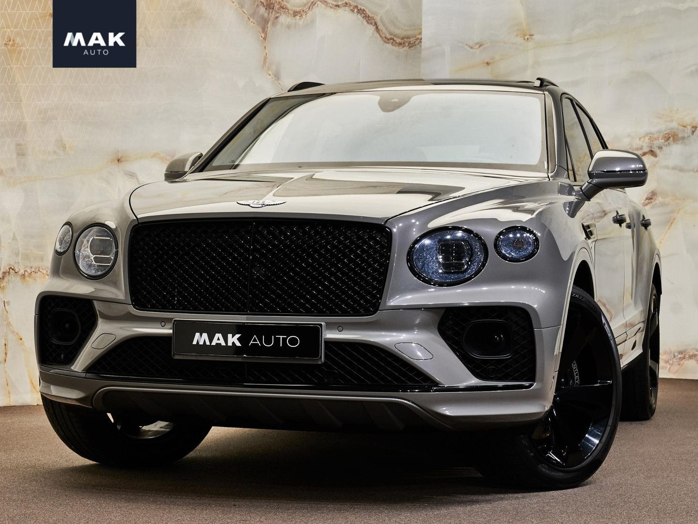 Bentley Bentayga 4.0 V8 First Edition, NL-auto, Naim, pa