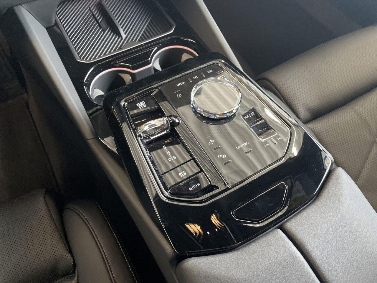 BMW 520d Sportpaket Bluetooth HUD Navi LED Klima PDC