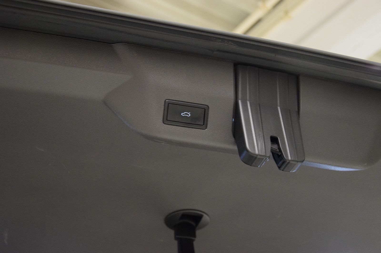 Fahrzeugabbildung Volkswagen T7 Multivan Style Pano ACC IQ AHK Stndhzg Alcant