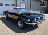 Ford Mustang Cabrio, Zustand 1, komplett restauriert - Ford Mustang aus 1967 mit Benzin-Antrieb: Cabrio