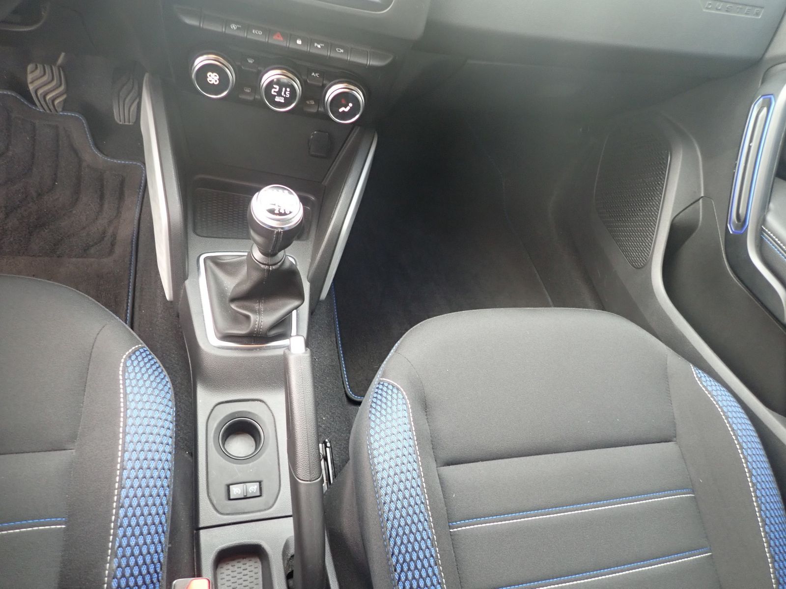 Fahrzeugabbildung Dacia Duster II Celebration TCe 100 ECO-G