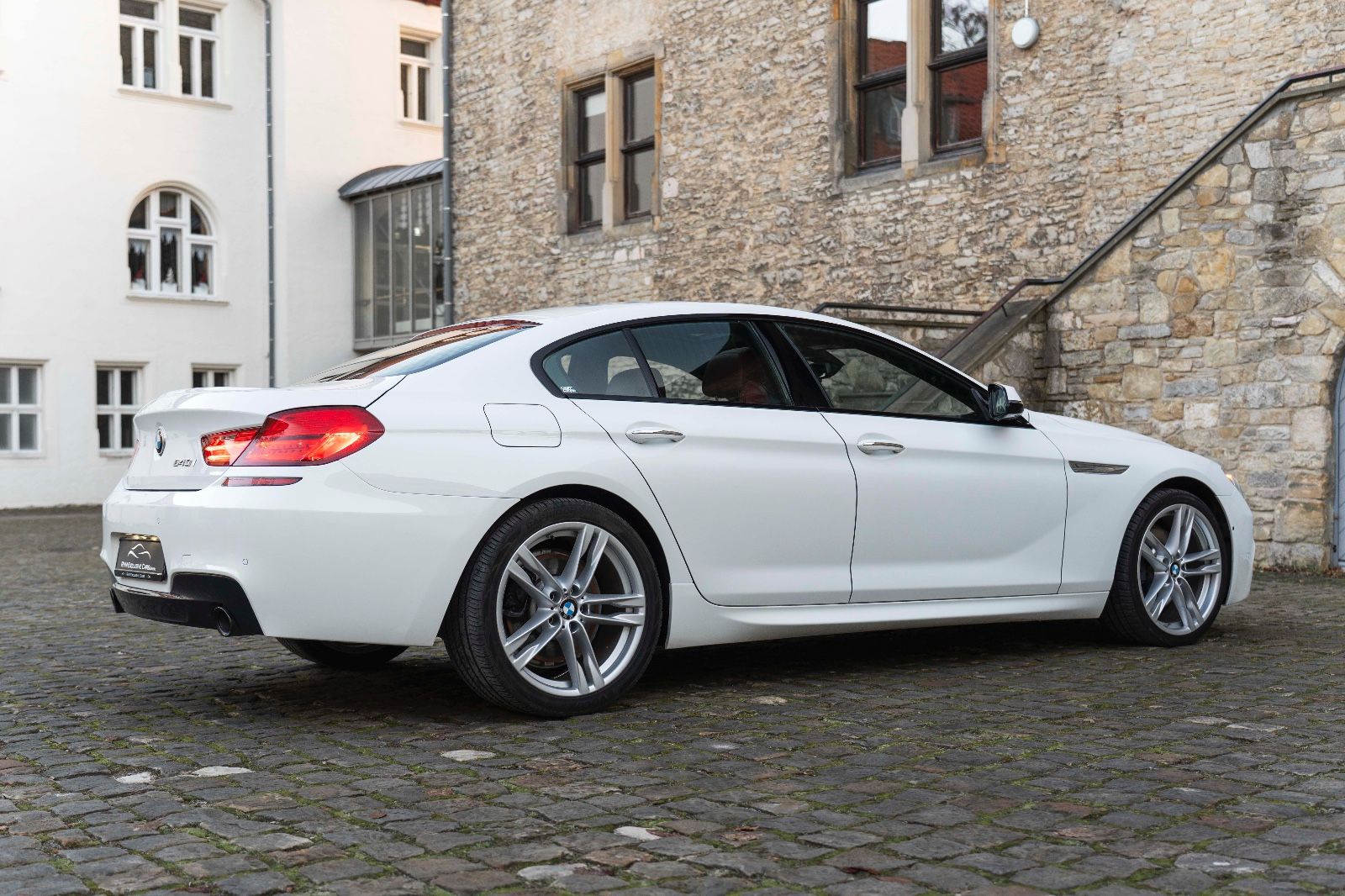 Fahrzeugabbildung BMW 640i GC M-SPORTPAKET HUD H&K LED KAM ALC TOTW