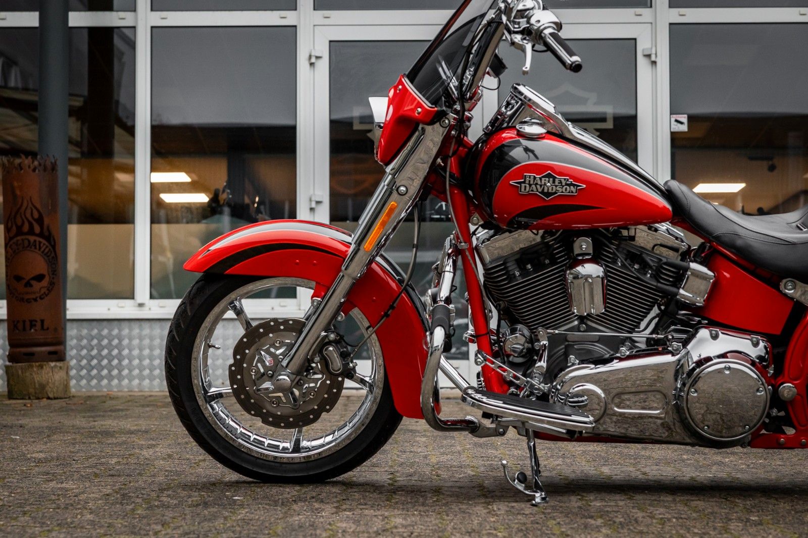 Fahrzeugabbildung Harley-Davidson FLSTSE2 CVO SOFTAIL CONVERTIBLE 110cui -Kesstech
