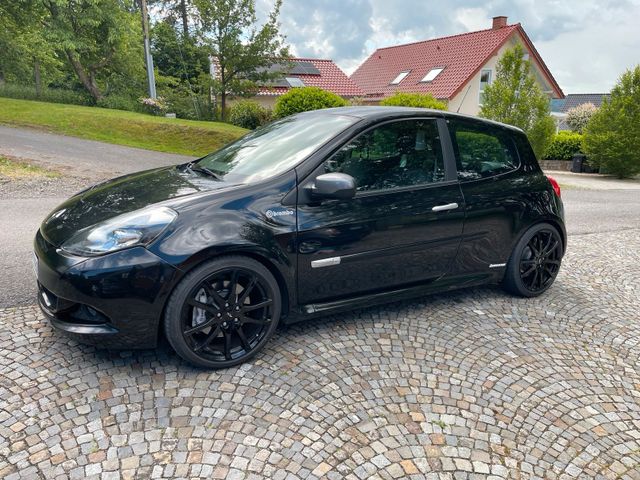 Renault Clio III RS 2.Hd nur 75.000 KM ,TÜ...