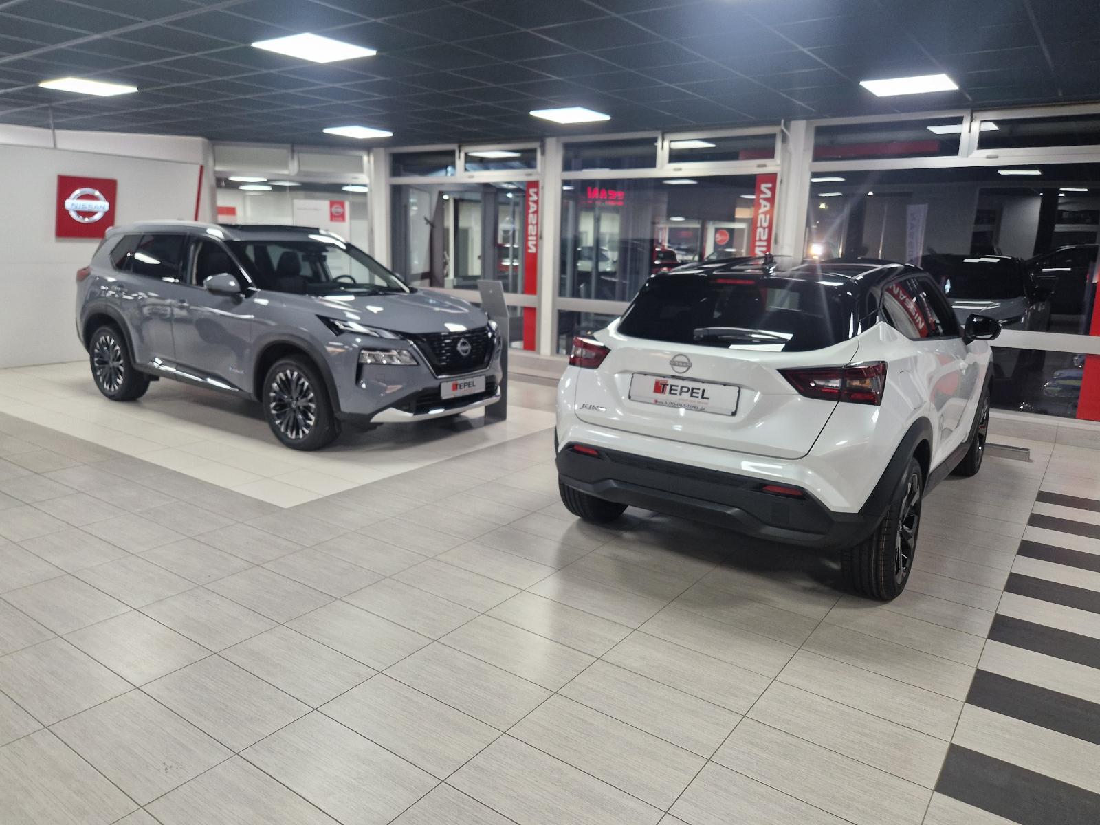 showroom-image-top