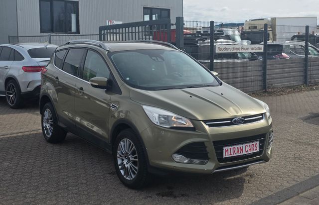 Ford Kuga Titanium 2,0 TDCi  4x4  /NAVI/LEDER/AHK/PDC