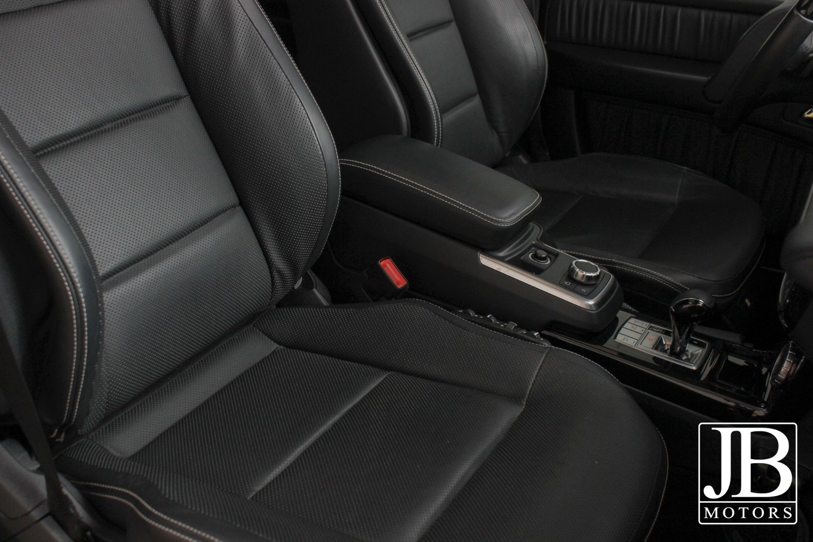 Fahrzeugabbildung Mercedes-Benz G -Modell G500 Exclusiv Fond TV Designo H&K