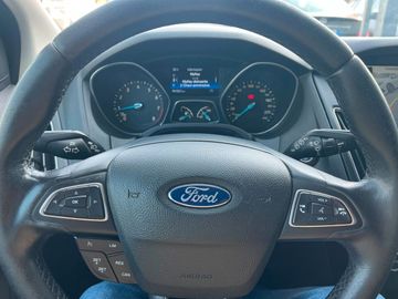Ford Focus - 11