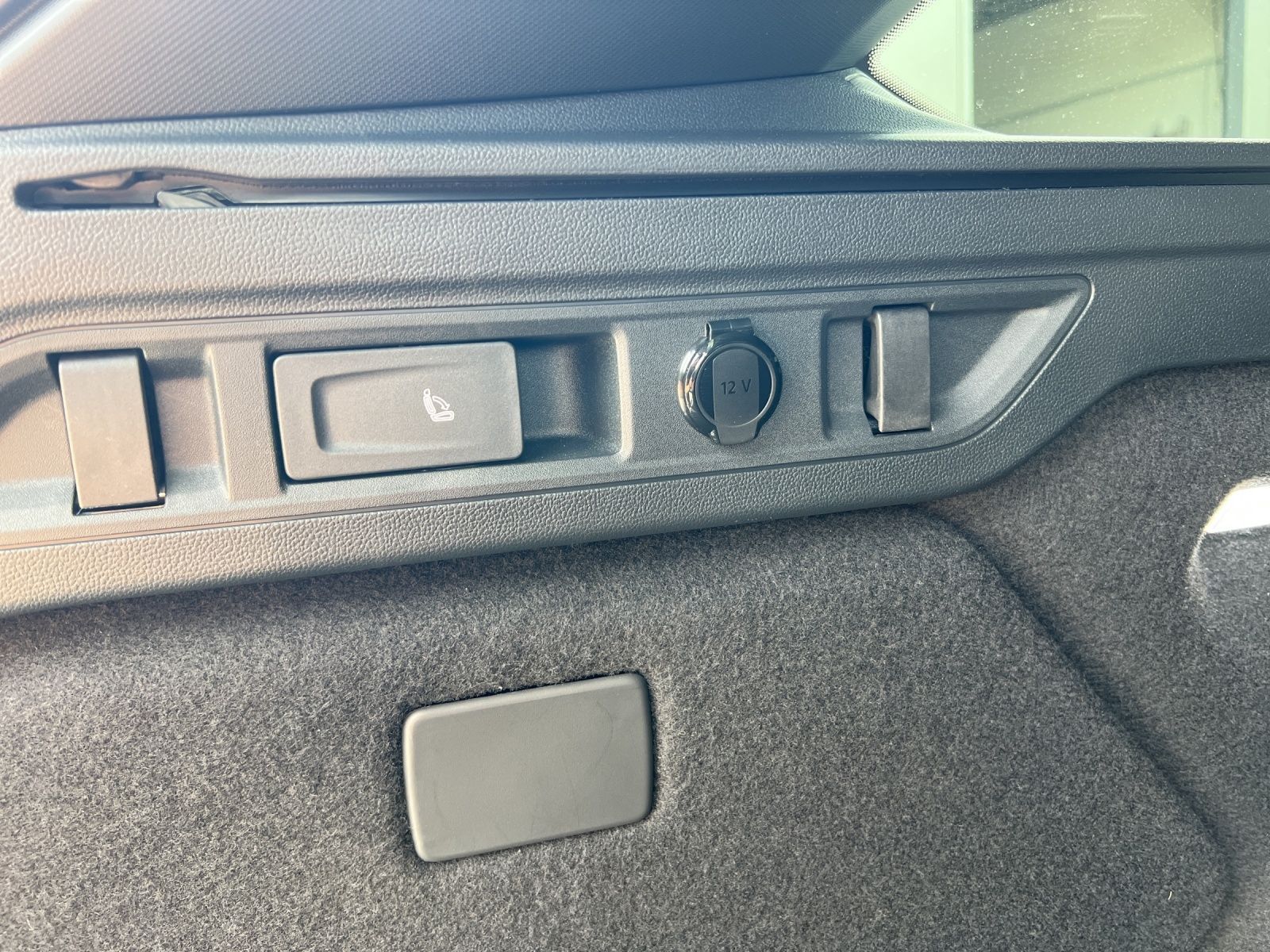 Passat R-Line 1,5 l eHybrid OPF 130 kW ( 177 PS)