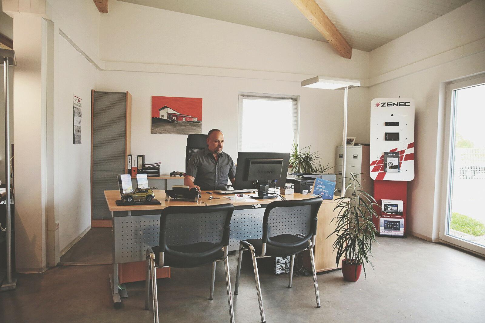 showroom-image-main