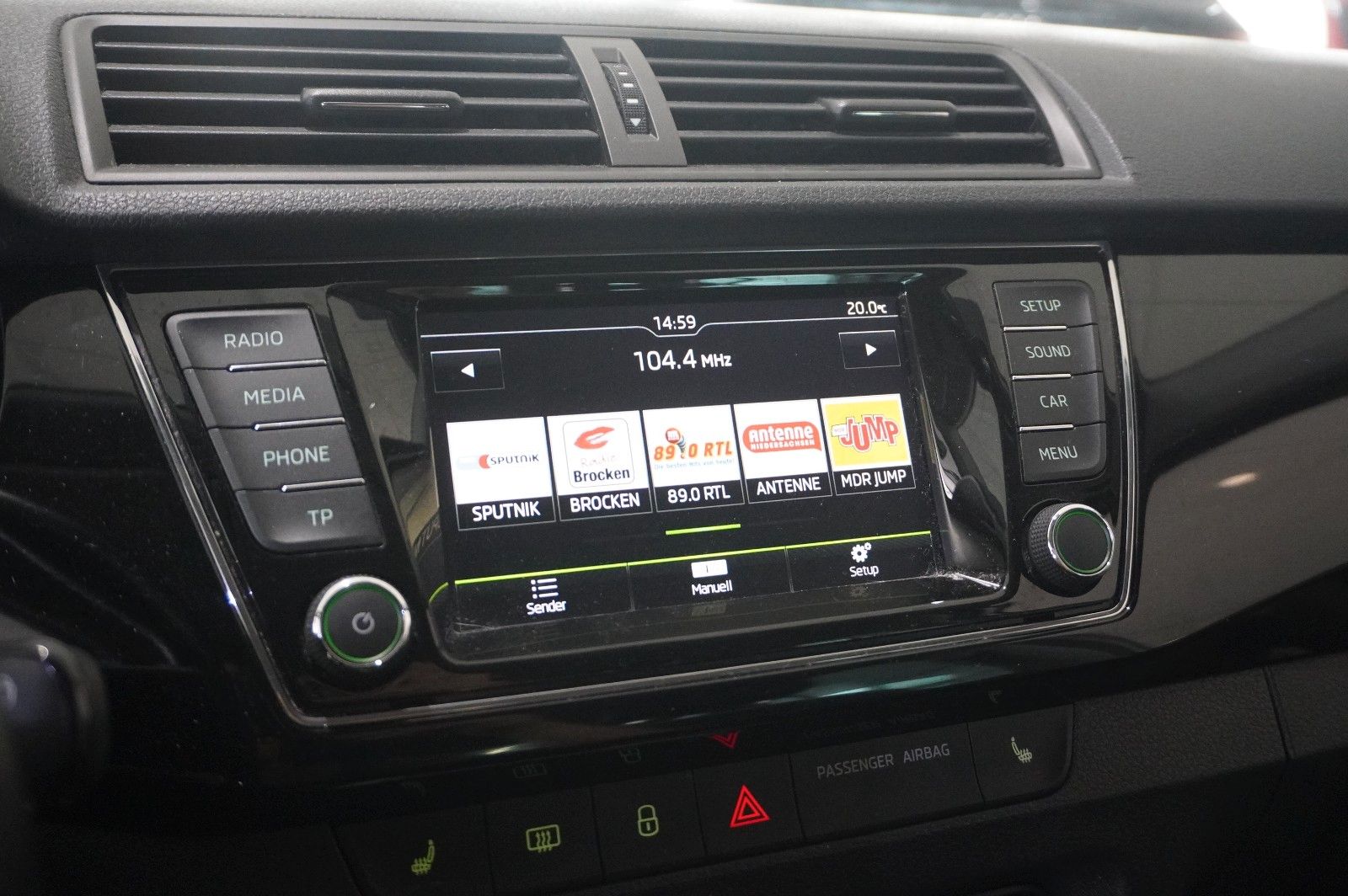 Fahrzeugabbildung SKODA Fabia Combi 1.2 STYLE LED/PDC/KLIMA/SH/USB/NEBEL