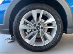 Fahrzeugabbildung Volkswagen Taigo 1.0 TSI DSG Life LED VIRTUAL NAVI ACC