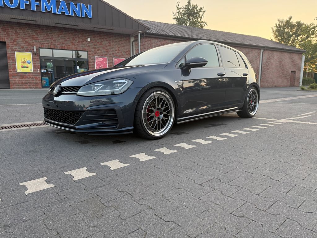 Image of Volkswagen Golf