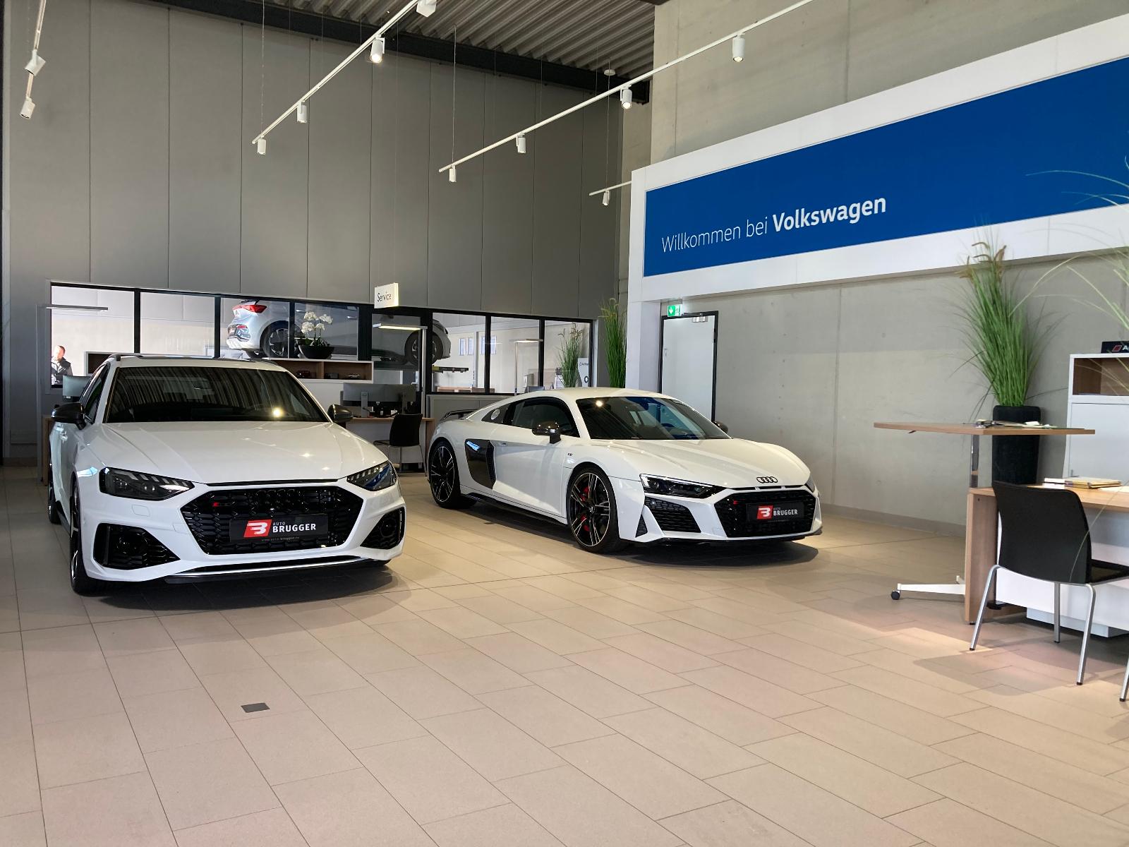 showroom-image-top
