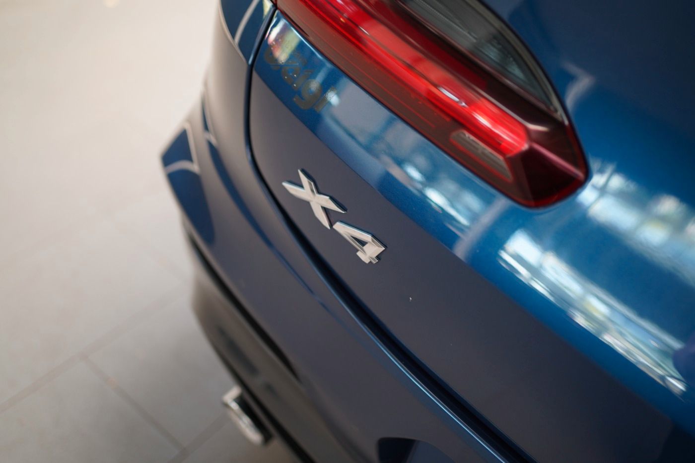 Fahrzeugabbildung BMW X4 xDrive 30i M Sport AHK+Standheizung+Head Up++