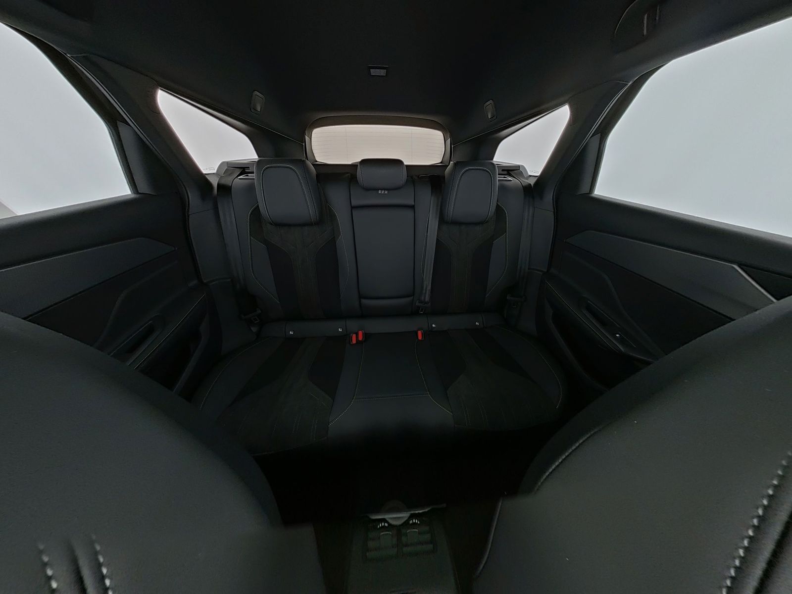Peugeot 308 - Bild 17