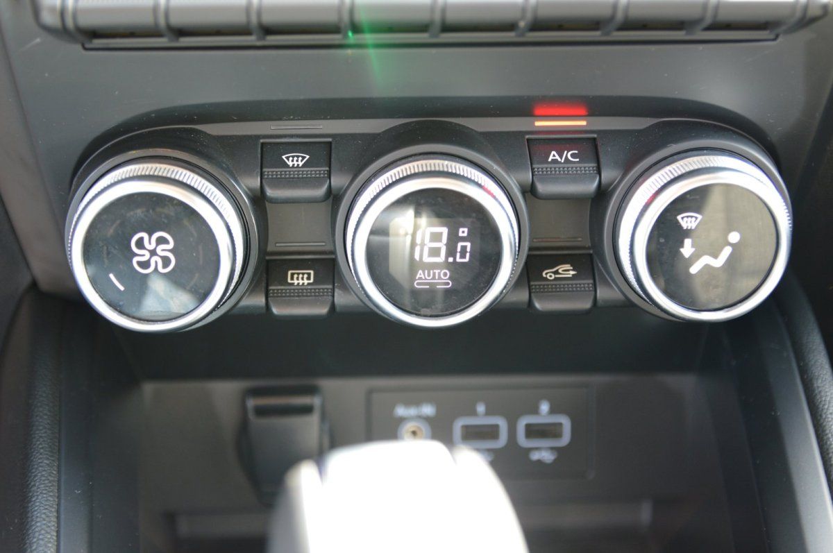 Fahrzeugabbildung Renault Clio V   Intens Automatic LED SHZ