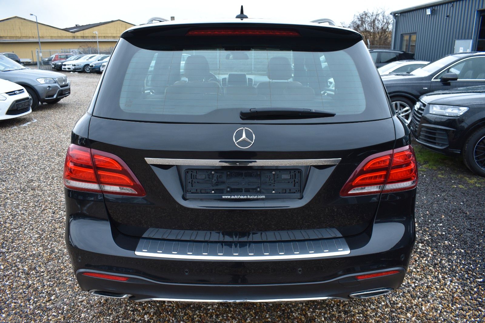 Fahrzeugabbildung Mercedes-Benz GLE 350 d 4Matic AMG line