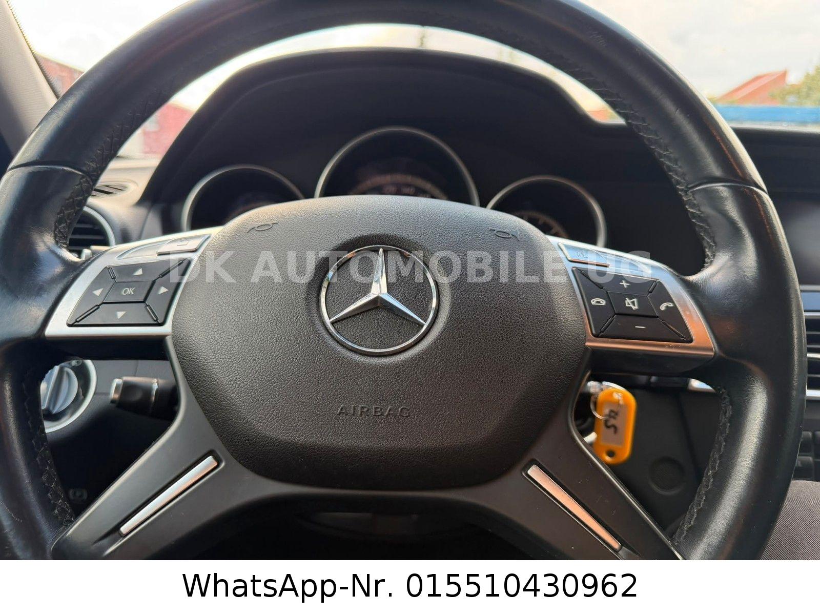 Mercedes-Benz C220 2012 — photo 11