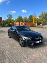 Mercedes-Benz C 400 4MATIC AMG Line Autom. Nightpaket AMG Line - Mercedes-Benz C 400 von privat