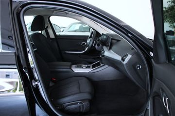 BMW 318 - 12