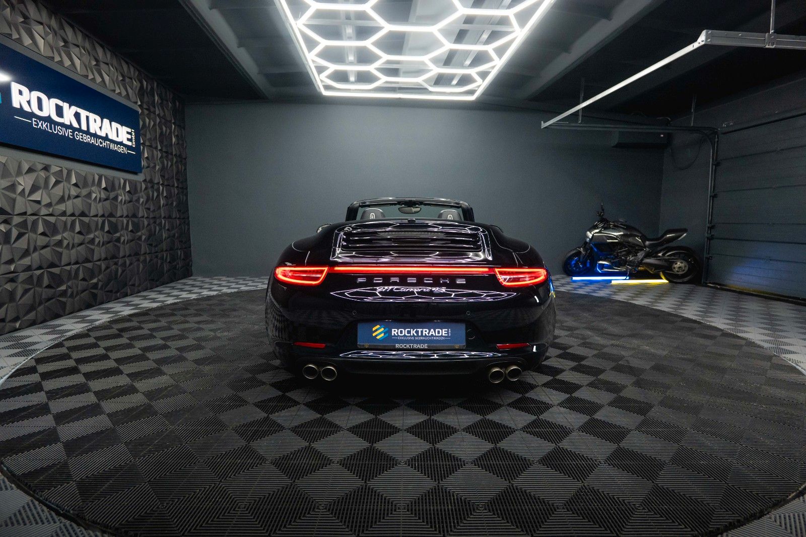 Fahrzeugabbildung Porsche 911 Carrera 4 S Cabriolet Sport Chrono Garantie