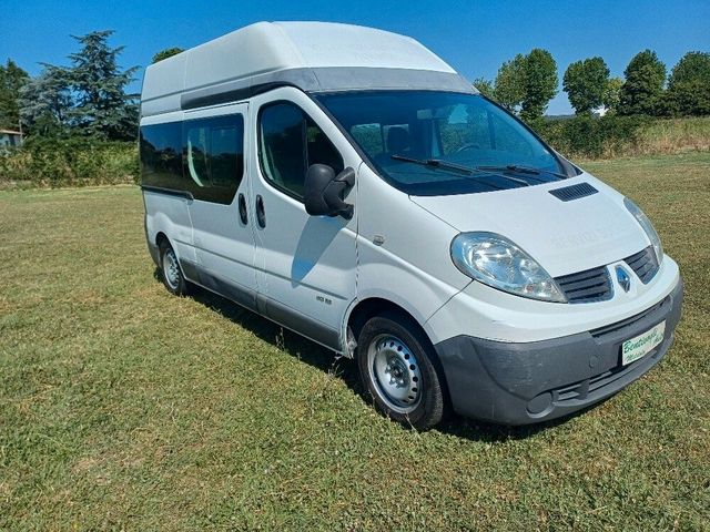 Renault Trafic 9 Posti Trasporto disabili con pe