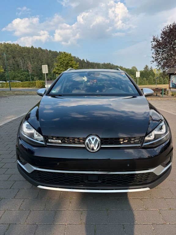 Image of Volkswagen Golf