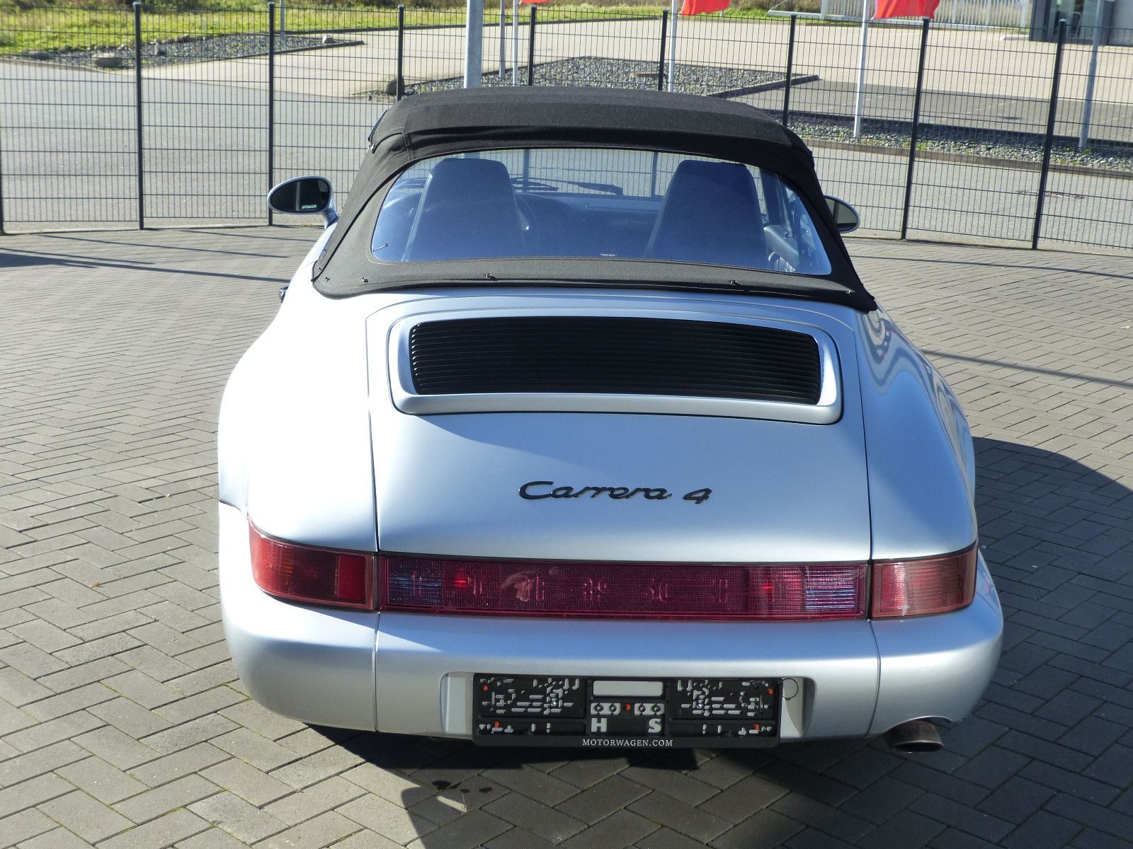 Fahrzeugabbildung Porsche 964 Carrera 4 Cabriolet