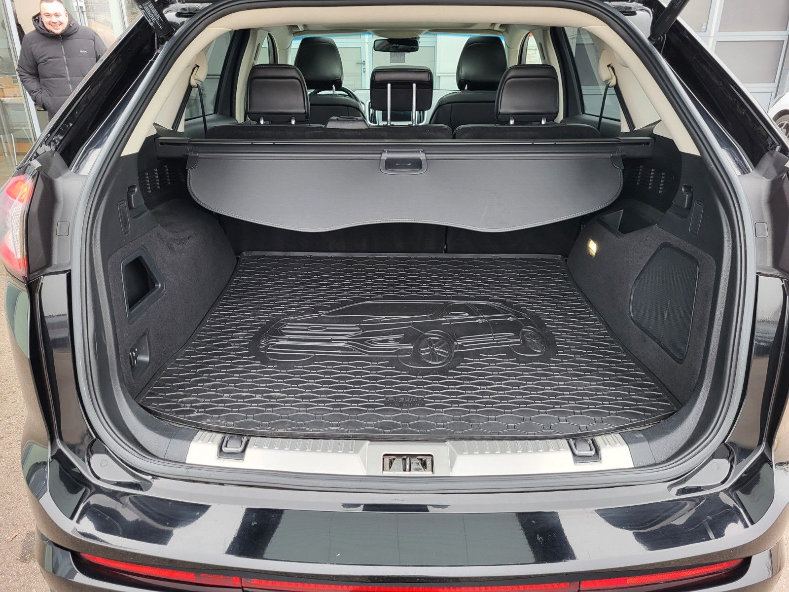 Fahrzeugabbildung Ford Edge Sport 4x4 Autom. Winter P., Kamera, Navi
