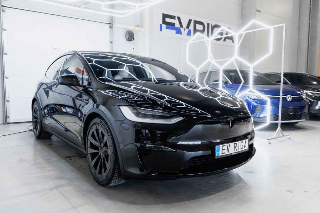 Image of Tesla Model X