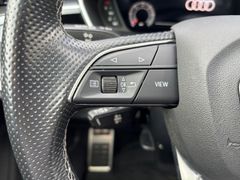 Fahrzeugabbildung Audi Q3 40 TDI quattro S LINE PANO AHK MATRIX VIRTUAL