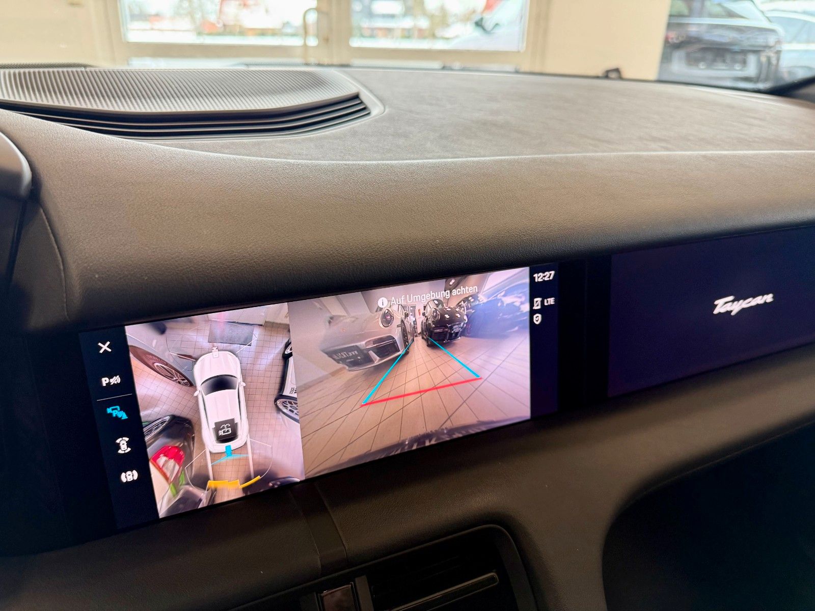 Fahrzeugabbildung Porsche Taycan 4S Performance/Panorama/PDCC/HeadUp